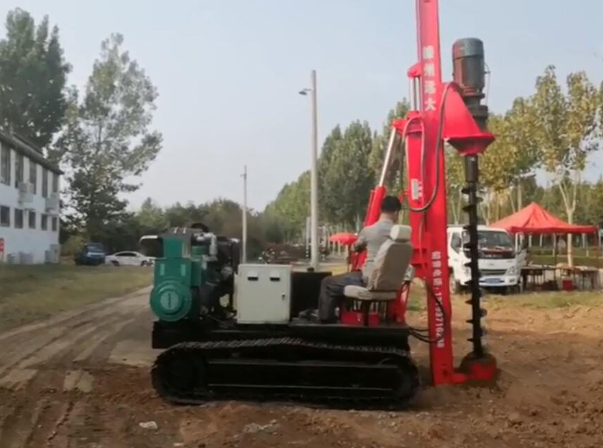 履带式太阳能光伏久久99精品久久久水蜜桃的特点